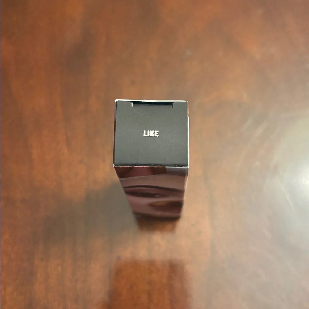 Kylie Cosmetics Supple Kiss Lip Glaze - Like - Picture 6 of 9